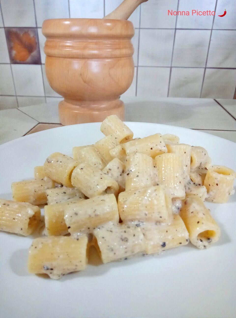 Pasta cacio e pepe cremosa facile e veloce