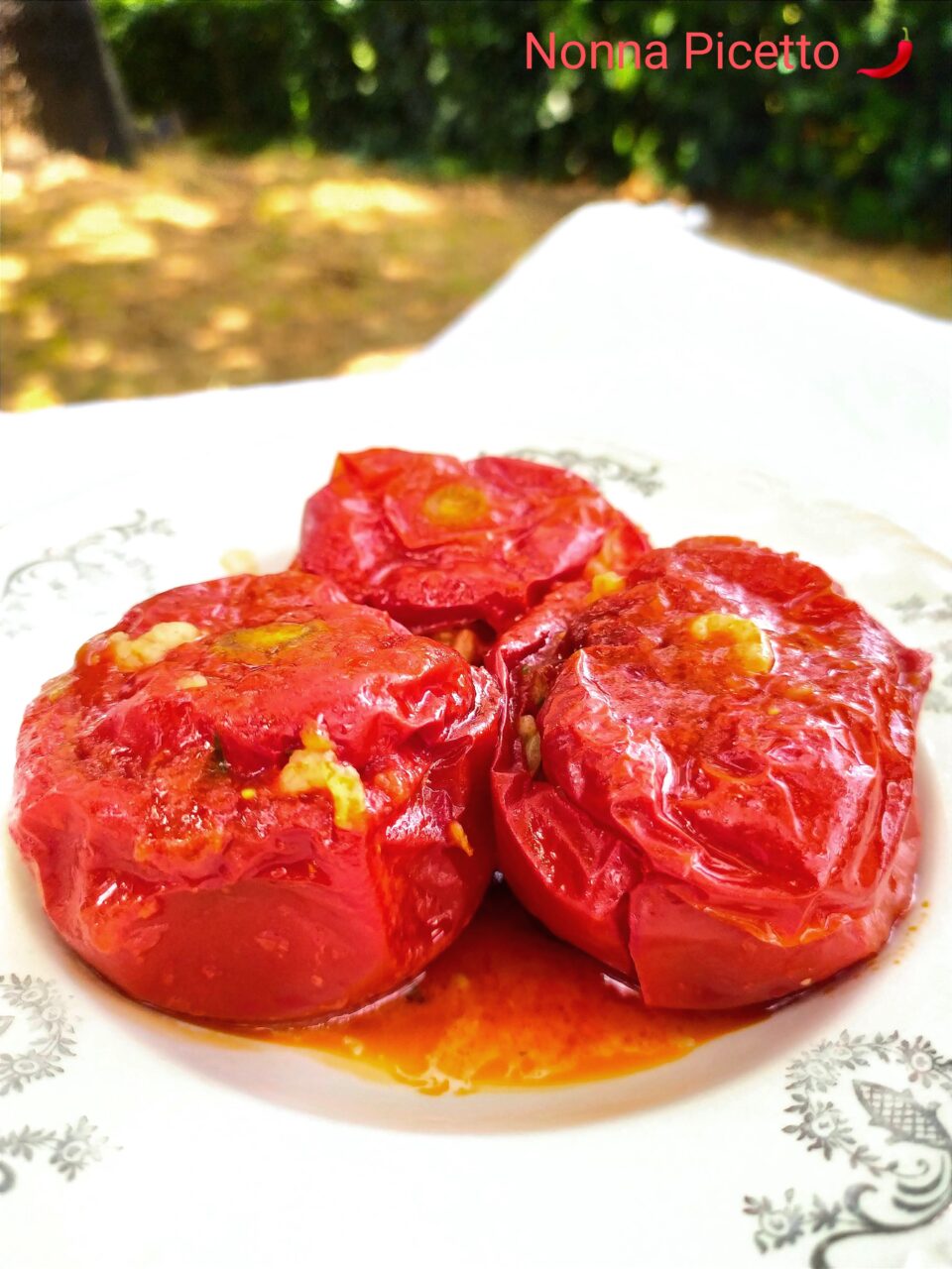 Pomodori ripieni di riso alla romana cotti al microonde