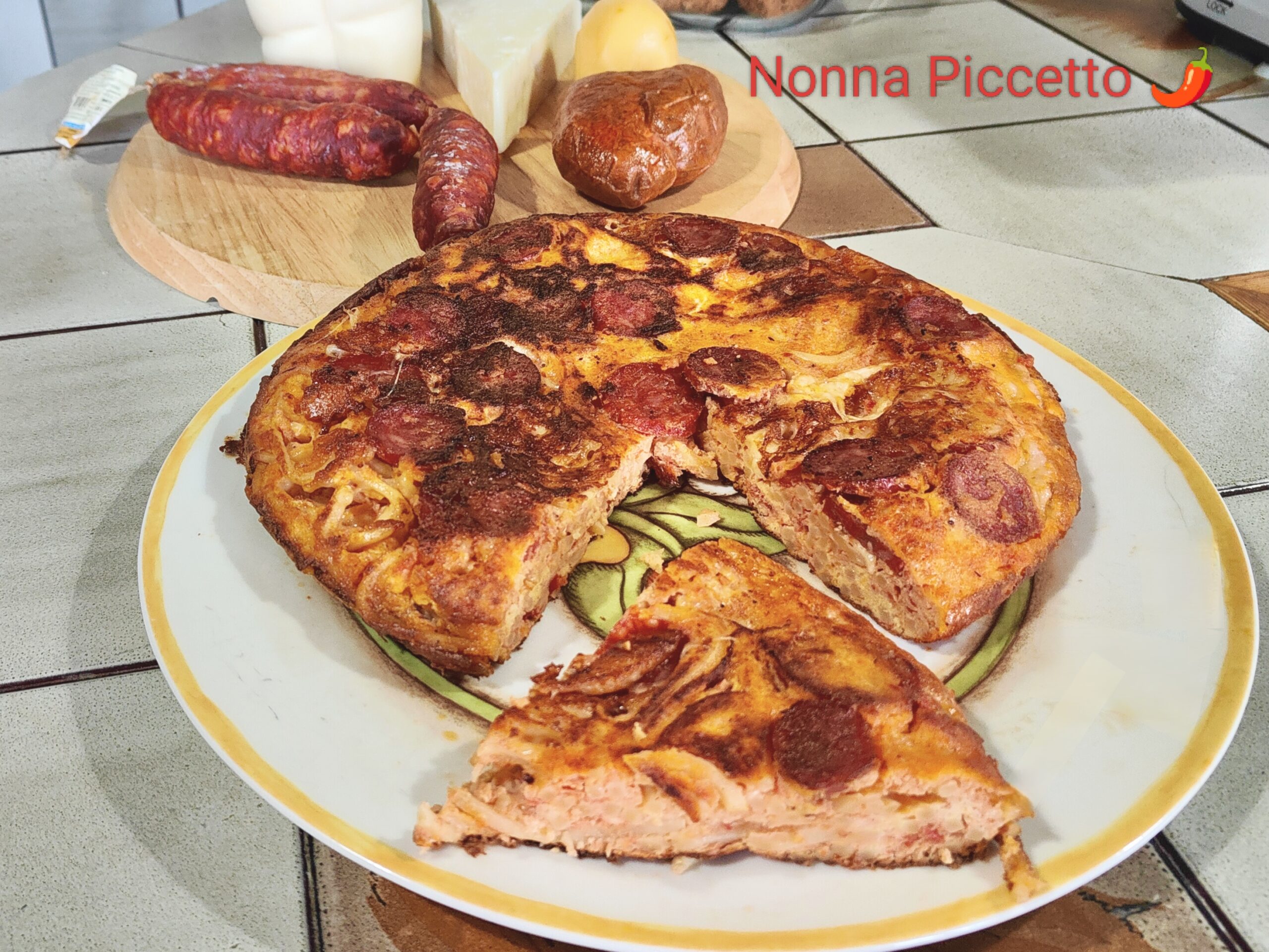 Frittata di spaghetti al sugo avanzati in padella, al forno o friggitrice ad aria; ricetta calabrese di Nonna Picetto