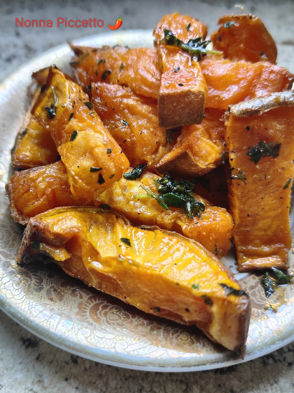 Patate dolci americane in friggitrice ad aria o al forno: saporite, sane, facili e veloci. Ricetta di Nonna Picetto