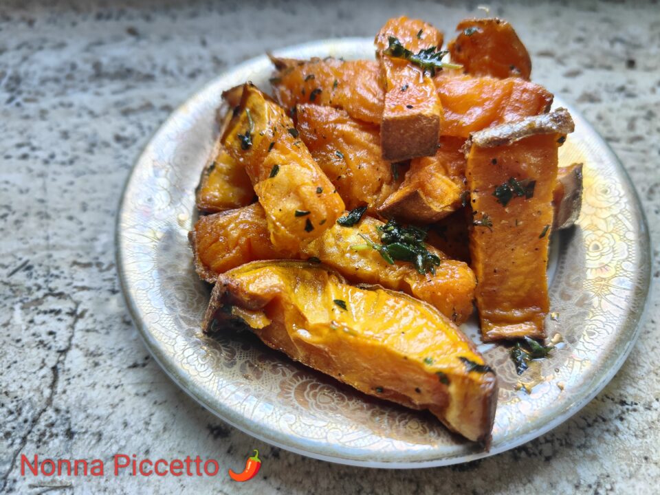 Patate dolci americane in friggitrice ad aria o al forno: saporite, sane, facili e veloci. Ricetta di Nonna Picetto